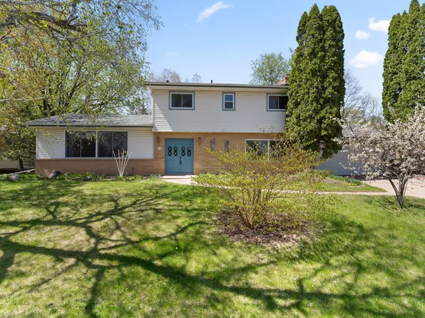 9908 Oxborough Rd, Bloomington, MN 55437