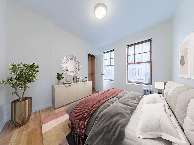207 W 11th St #2D — Photo 3
