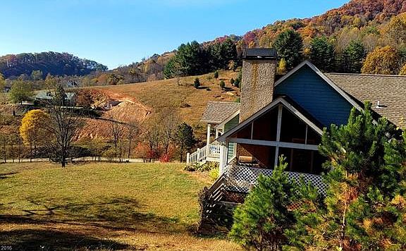 2nd image of 152 Sourwood Ln