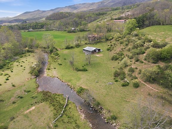 5th image of 4020 Freestone Valley Rd