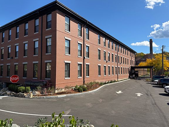 3rd image of 115 Main St #18