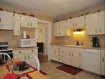 5th image of 361 E Milton Ave