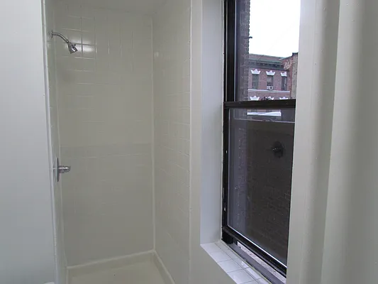 Rented by Landmark Real Estate | media 17