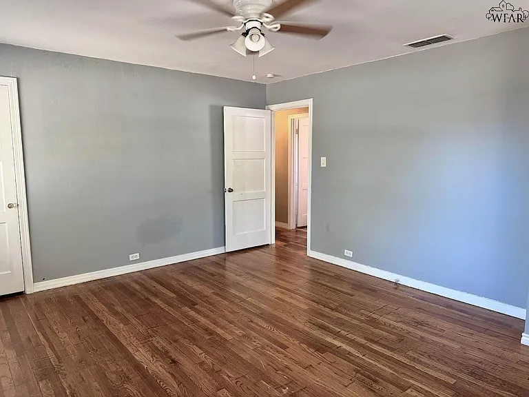 1801 Rose St — Photo 14