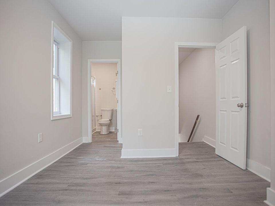 1st image of 2522 N Chadwick St #0