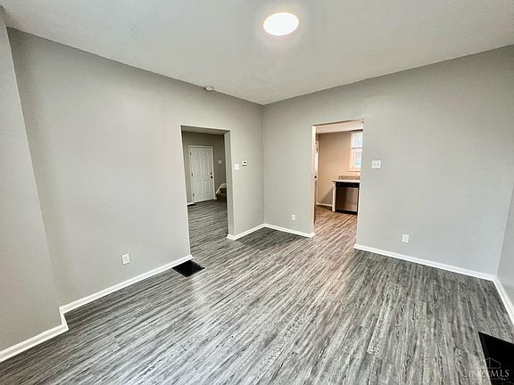 5th image of 8201 Burns Ave