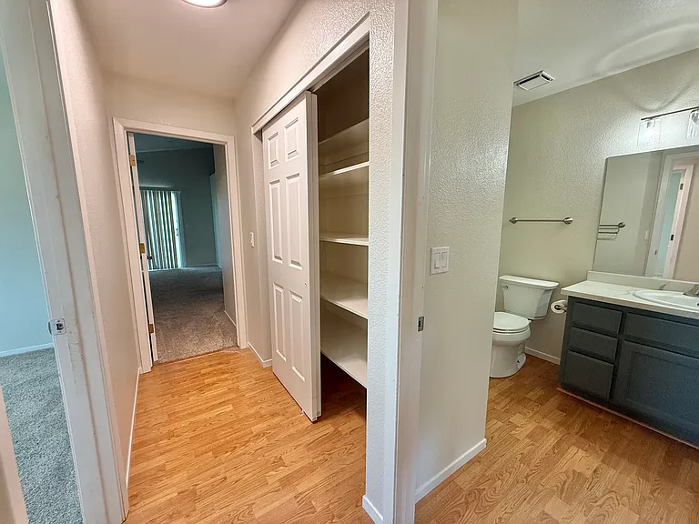 1785 Shamrock Cir — Photo 9