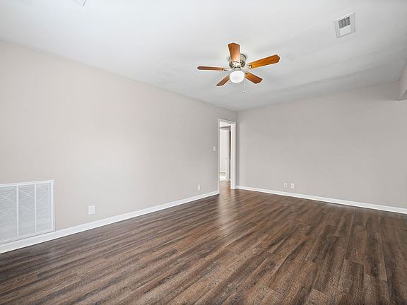 4th image of 2084 Shelby Dr