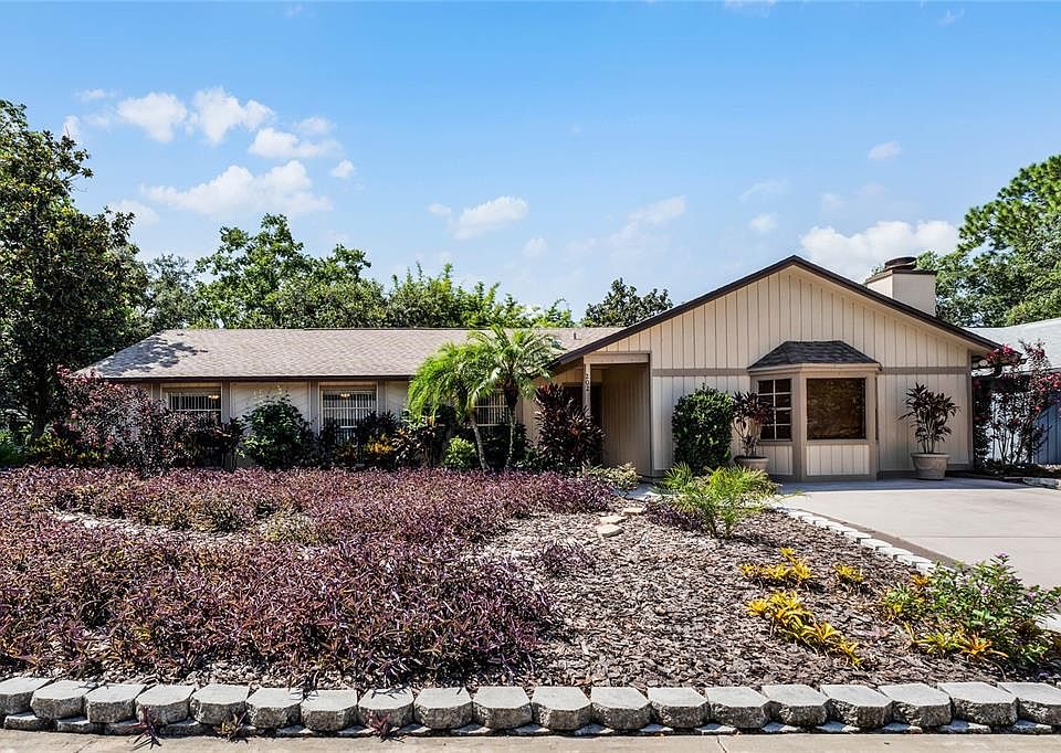 1st image of 202 MCVAY DRIVE