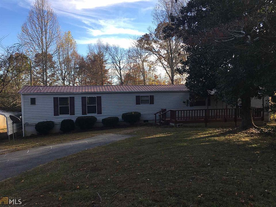 2nd image of 150 Woodhaven Trl