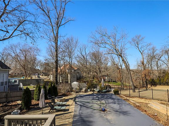 4th image of 3001 Red Fox Rdg