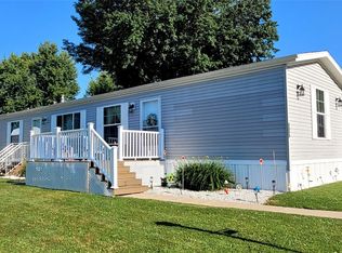 8213 Cloveridge Dr, Erie, PA 16509