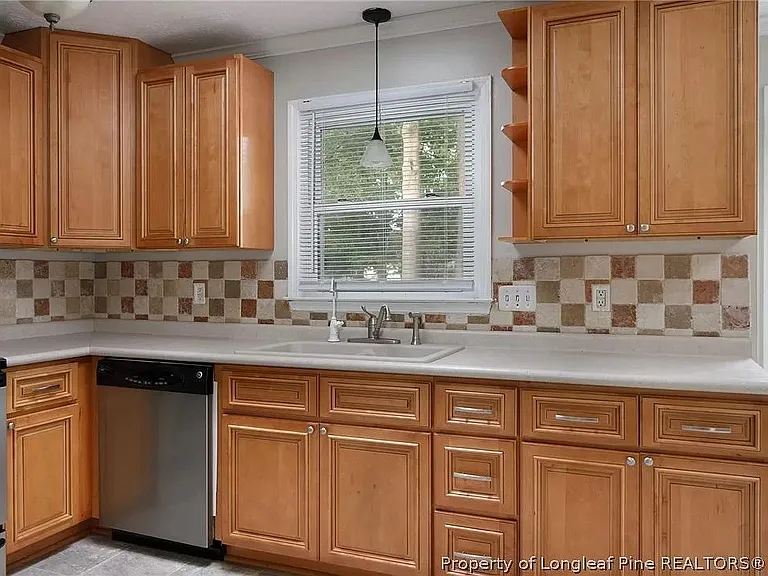 100 Pigeonhouse Ct — Photo 24