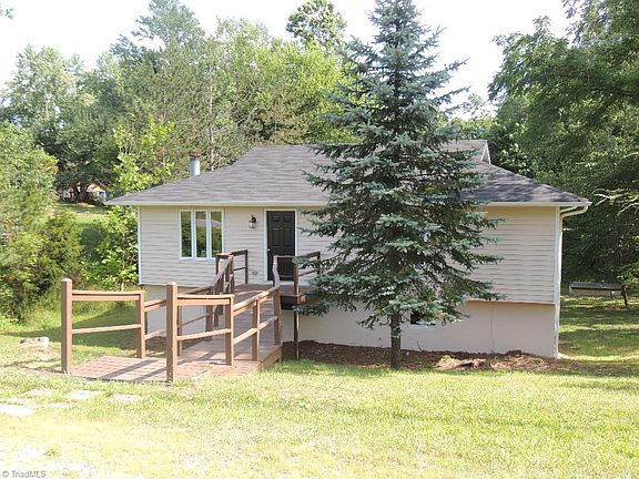 2nd image of 106 Hethwood Dr