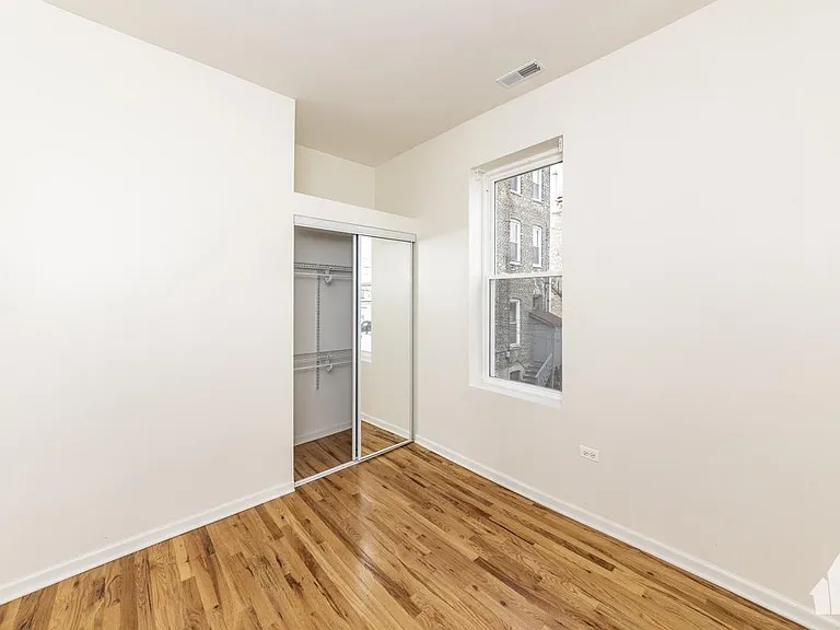 1638 W 18th Pl #2R — Photo 8
