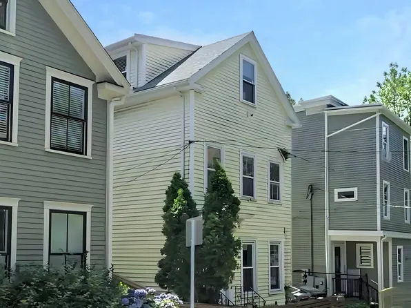 22 Hingham St #U1, Cambridge, MA 02138