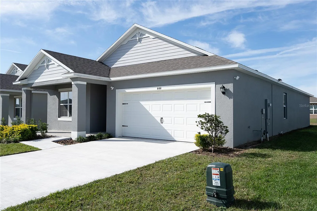 Building Photo - 444 Taylor Groves Dr