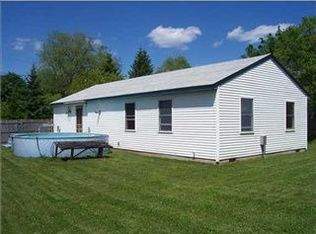 106 New County Rd, Rockland, ME 04841