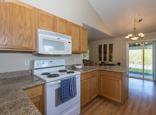 1607 Primrose Ln, Forest Grove, OR