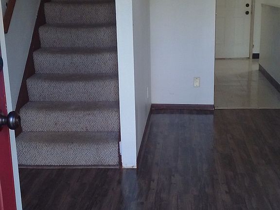 3rd image of 4414 Grinnell Dr APT 2