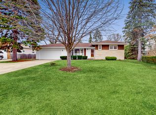 4N163 5th Ave, Addison, IL 60101