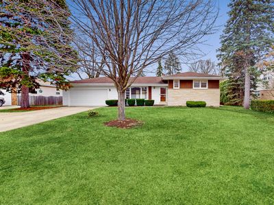 4N163 5th Ave, Addison, IL, 60101