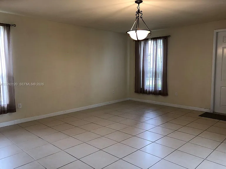 17000 SW 90th Ter — Photo 15