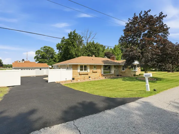 10624 Bailey St, Saint John, IN 46373