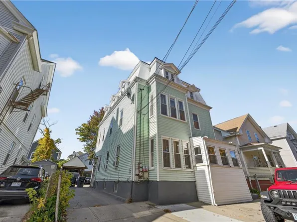 17 Plum St, Providence, RI 02905