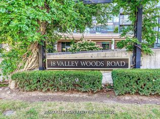 18 Valley Woods Rd S #GPH1, Toronto, ON M3A0A1