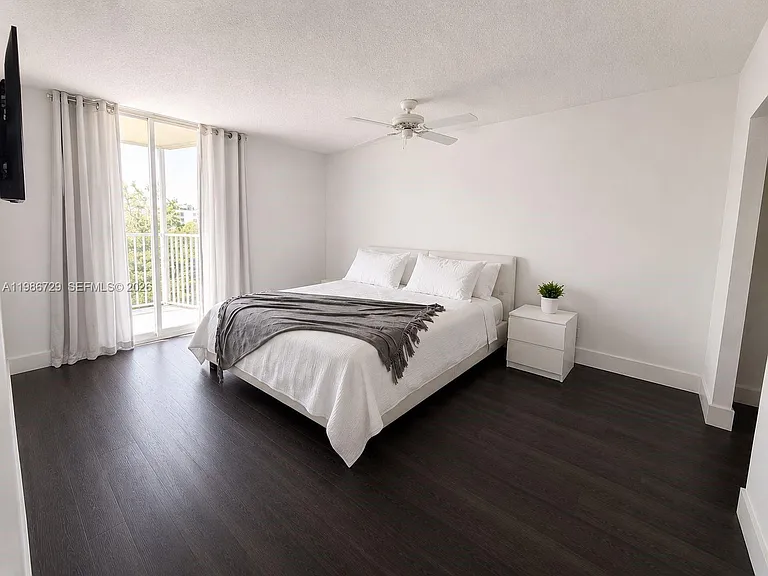 299 NW 52nd Ter #X — Photo 1