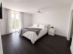 299 NW 52nd Ter, Boca Raton, FL
