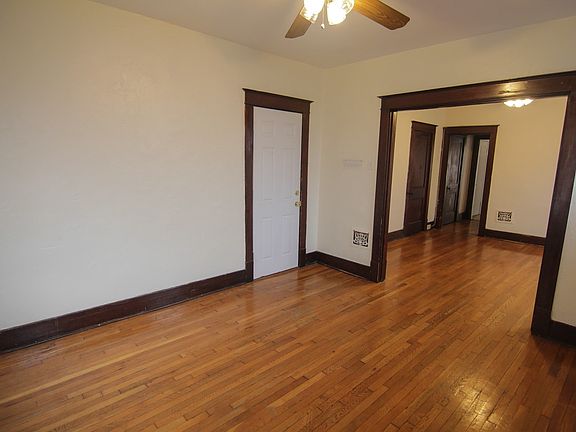 2nd image of 3954 Miami St APT 2E