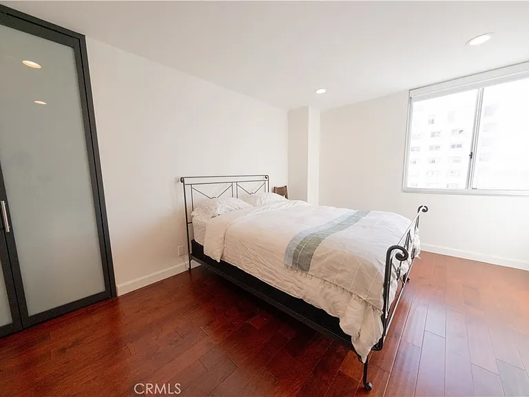 10751 Wilshire Blvd #1405 — Photo 13