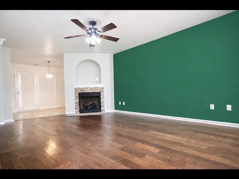 7535 Fowler Springs Ln — Photo 2