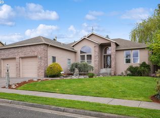 6133 SE Equestrian Dr, Portland, OR 97236