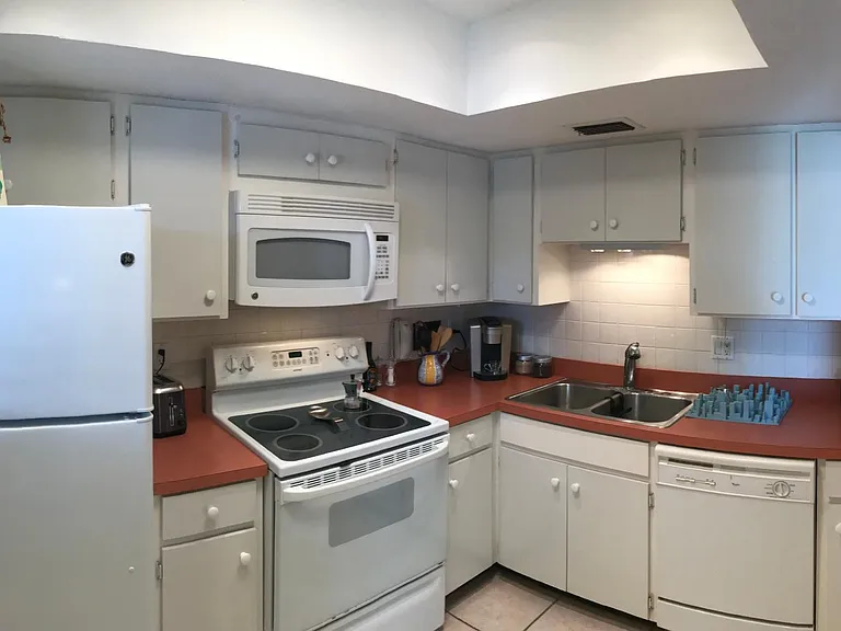 624 Flamingo Dr W #203 — Photo 27