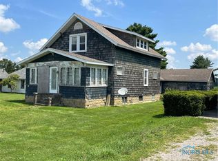 8205 Independence Rd, Defiance, OH 43512