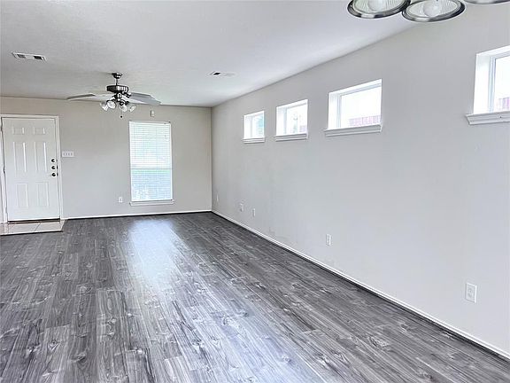5th image of 13826 Magnolia Lake Ln