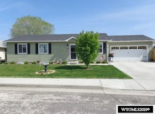 413 W Marble St, Guernsey, WY 82214