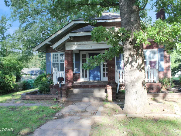 3228 Oak Ridge Dr, Joplin, MO 64804