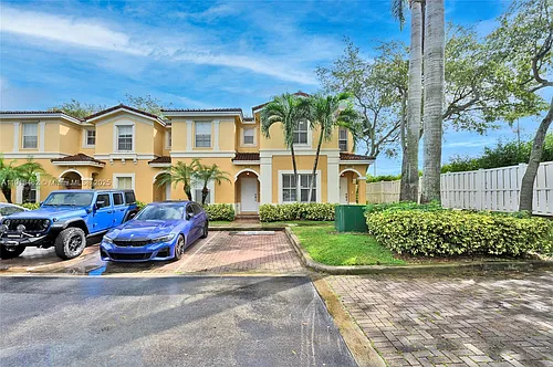3197 SW 128th Way Photo 1
