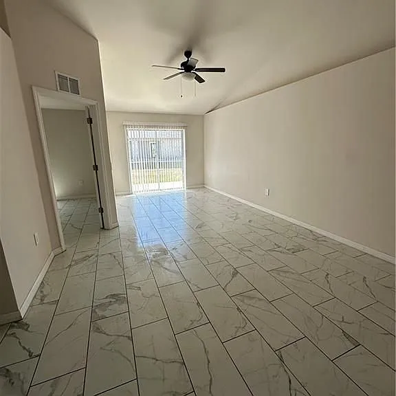 254 SW 3rd St #254 — Photo 3