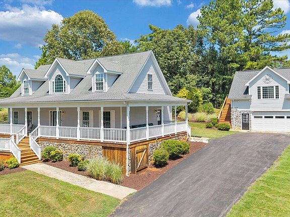 2nd image of 1157 Lakeland Pines Dr