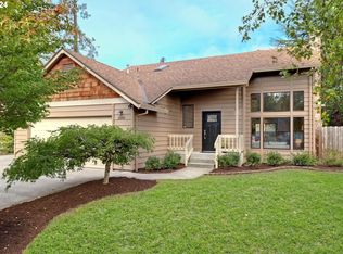 10145 SW Cynthia St, Beaverton, OR 97008