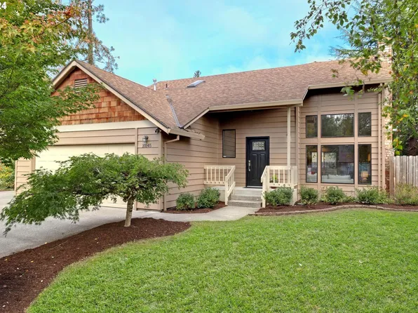 10145 SW Cynthia St, Beaverton, OR 97008