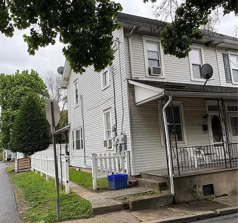 119 School St
