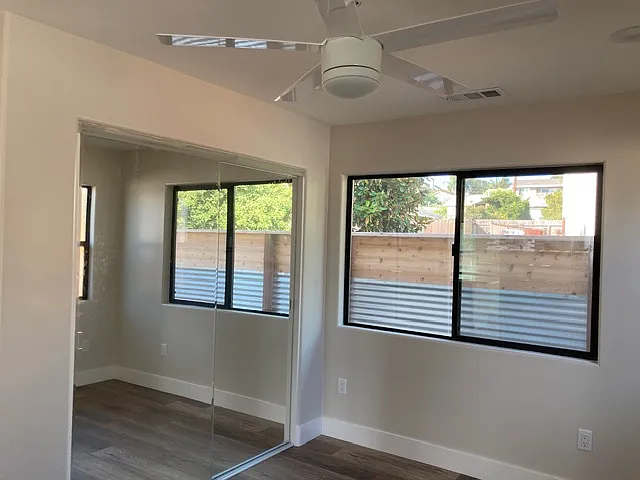 1310 Basswood Ave — Photo 3