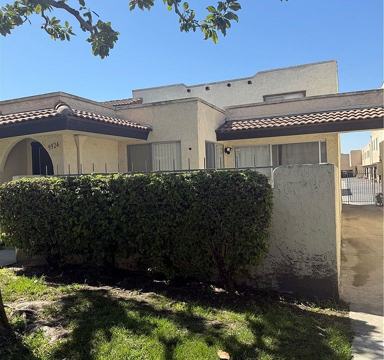 1st image of 9924 Del Rio Way