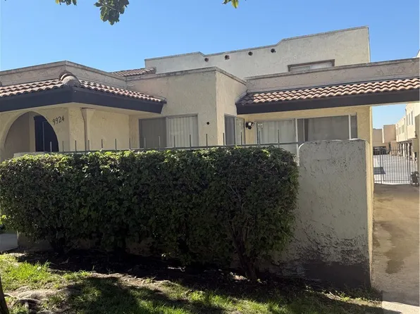 9924 Del Rio Way, Cypress, CA 90630